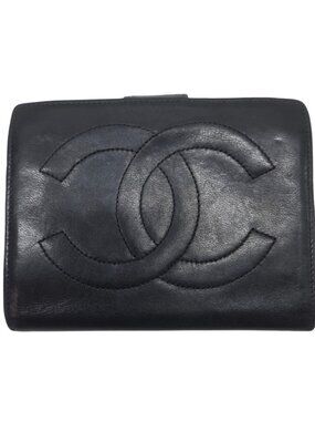 Vintage Chanel Timeless CC Black Lambskin Kisslock Compact Bifold Wallet